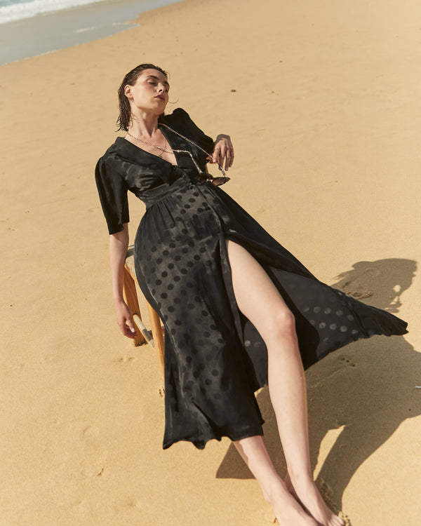 ROBE LOES - BLACK