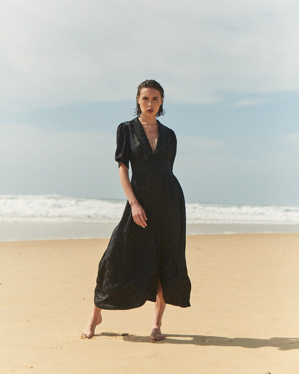 ROBE LOES - BLACK